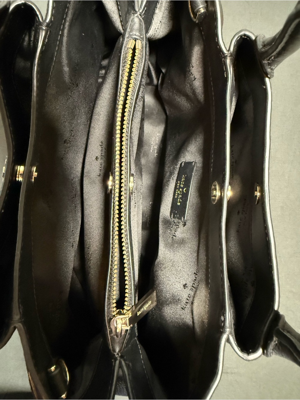 Kate Spade large dumpling in black - Picture 7 of 10